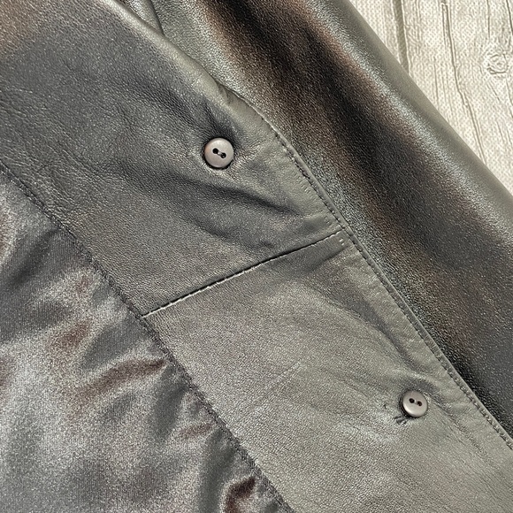 ROSSI & CARUSO LEATHER BLAZER
Size M 
Like New! - Picture 11 of 17